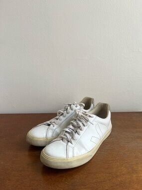 Veja Esplar White Leather Low-Top Sneakers with Beige Soles US 10